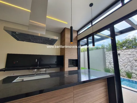 Imagem Linda Casa Térrea à Venda em Condomínio de Luxo em Ribeirão Preto-SP, no Bairro Villa Romana II: 3 Quartos, 3 Suítes, 2 Salas, 5 Banheiros, 4 Vagas, 191m². Venha Conhecer!