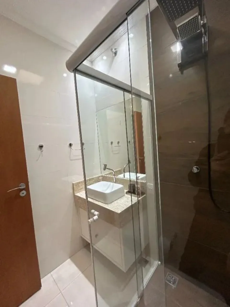 Imagem Linda casa em condomínio à venda em Sorocaba-SP, bairro Loteamento Dinorá Rosa! 2 quartos, 1 suíte, 2 salas, 2 banheiros, 2 vagas de garagem, 86m² de área. Aproveite!