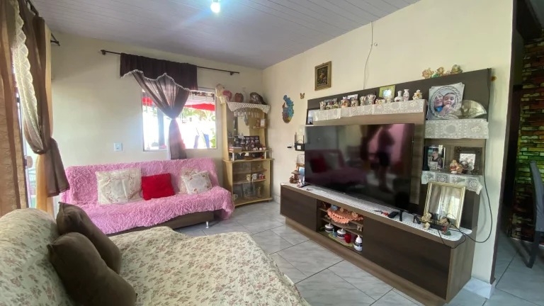 Imagem Venda de Duas Casas no Campo Duna: 5 Quartos, 1 Suíte, 2 Salas e 176m² em Garopaba-SC! Próximo ao Supermercado Silveira e IFISC.