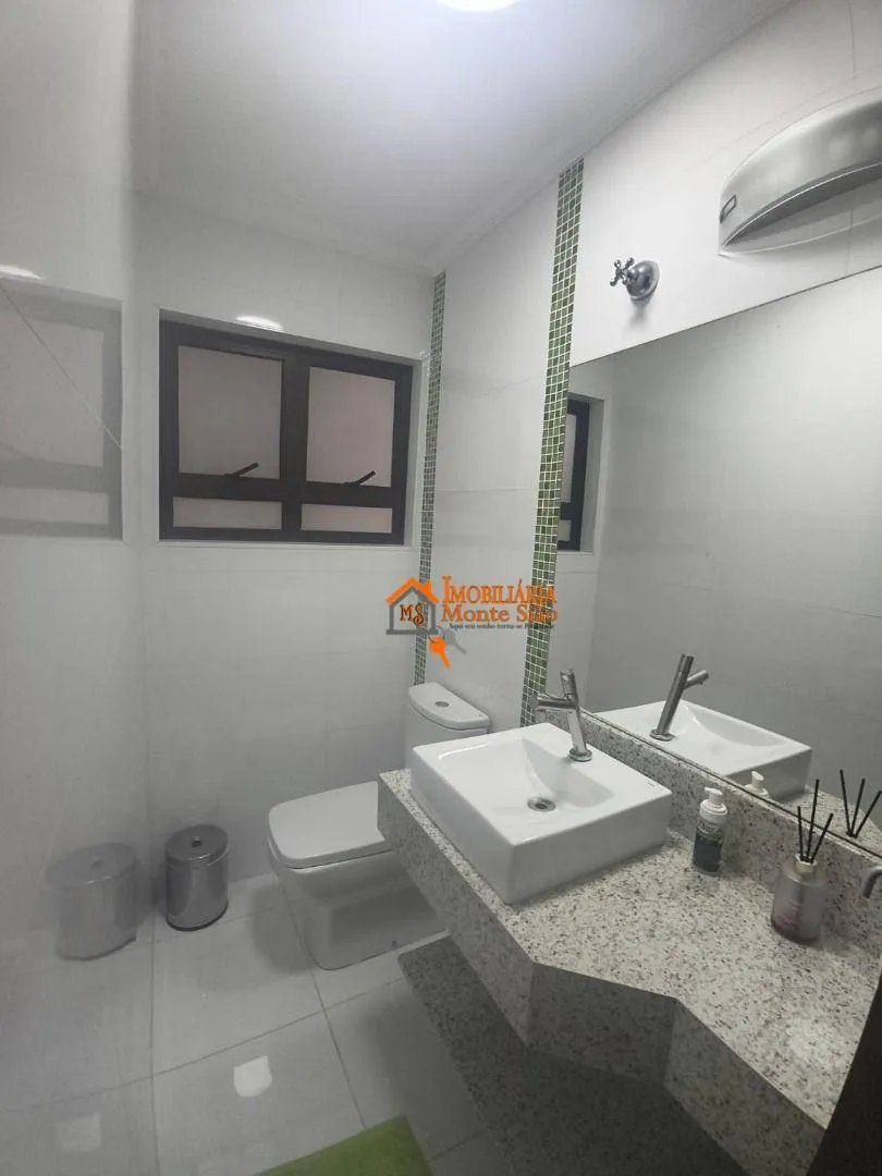 Imagem Sobrado à venda, 206 m² por R$ 830.000,00 - Jardim Valéria - Guarulhos/SP