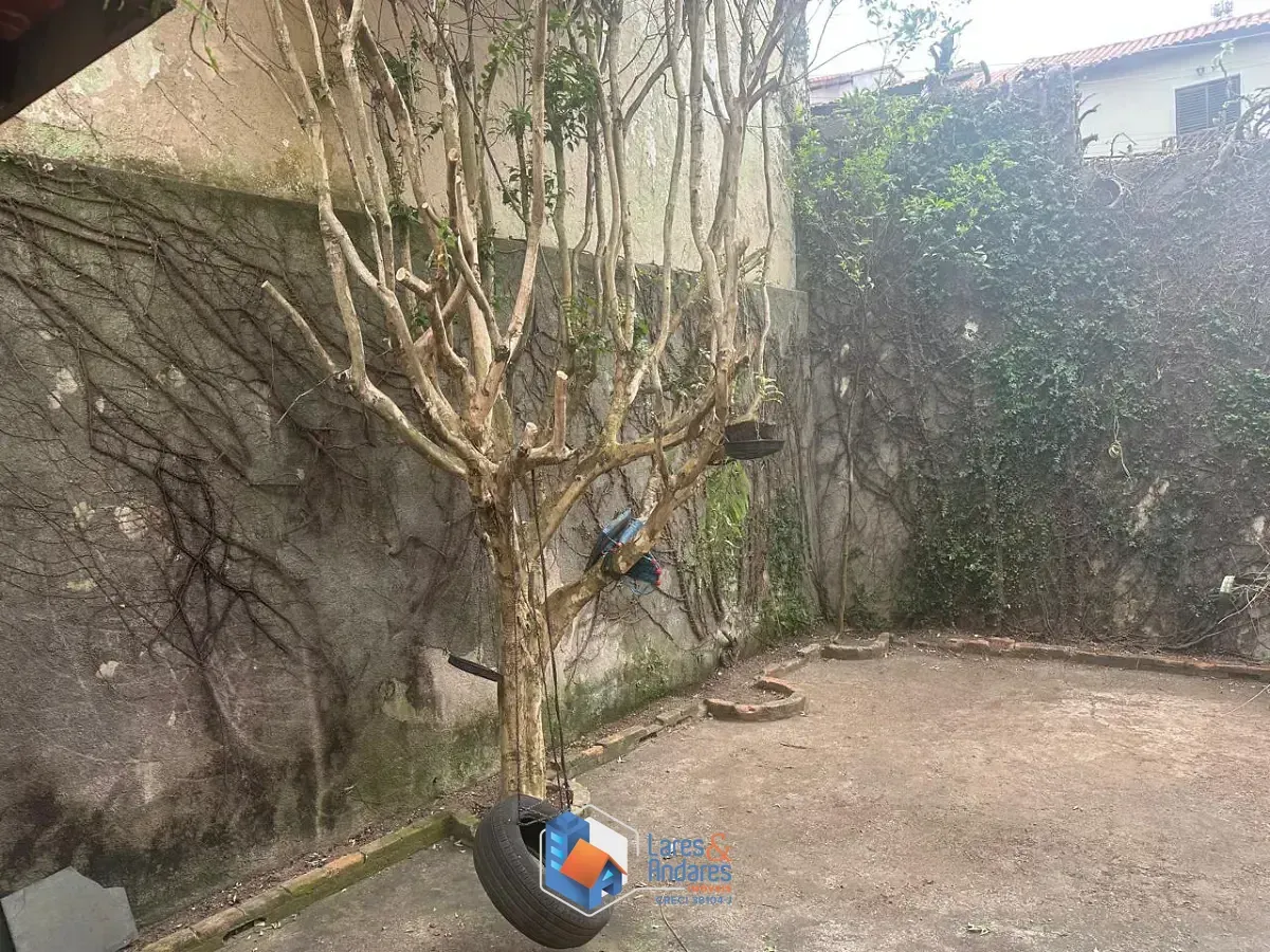 Imagem Sobrado para venda em Jardim Peri com 3 quartos, sendo 1 suíte, 300m²