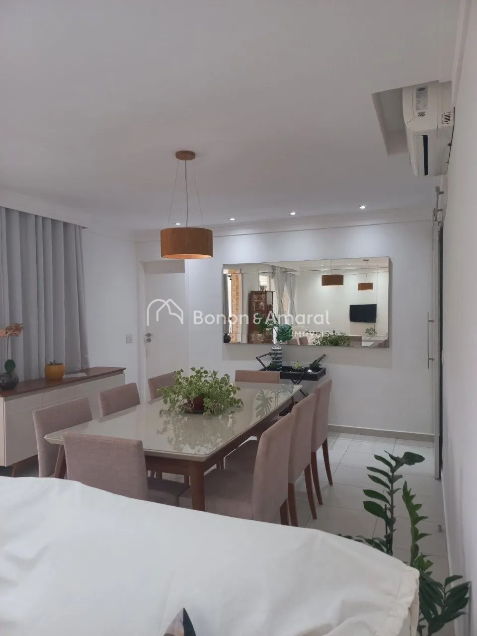 Imagem Apartamento com 3 suítes com sacada gourmet na Praia da Enseada, Guarujá