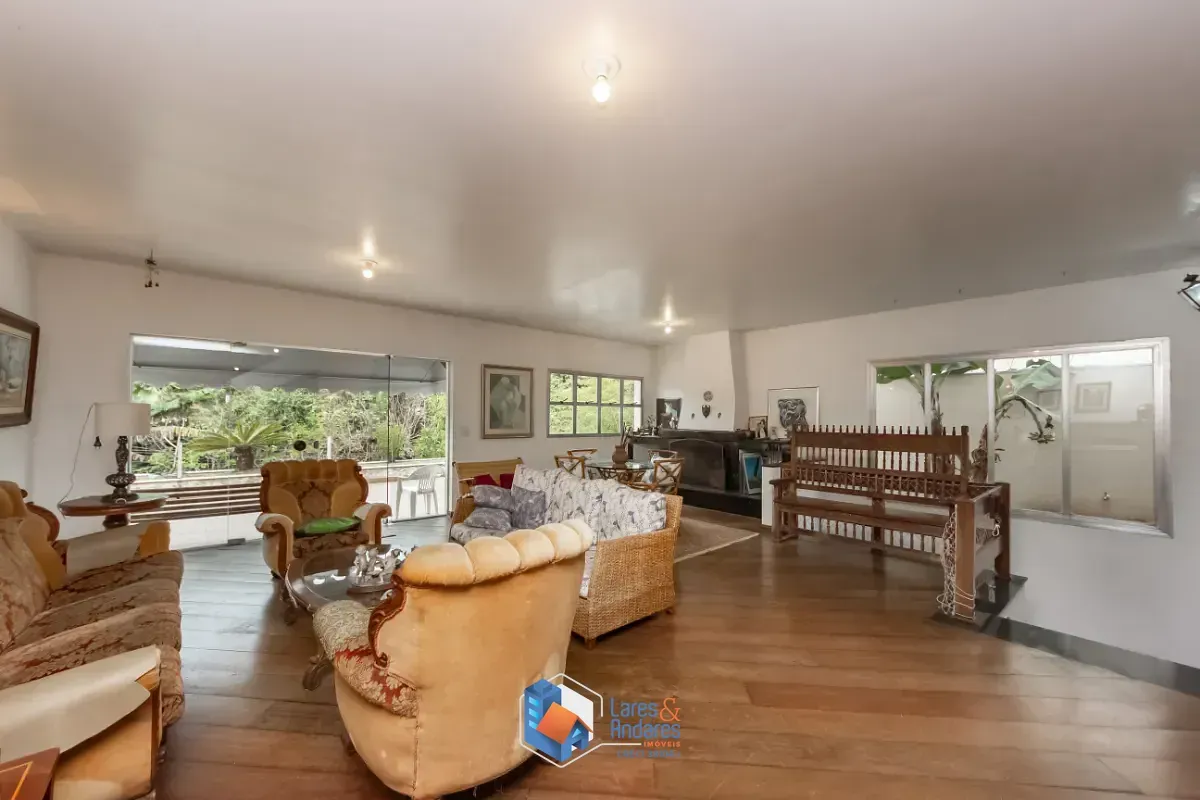 Imagem Casa para venda em Jardim dos Estados com 3 quartos, sendo 1 suíte, 410m²