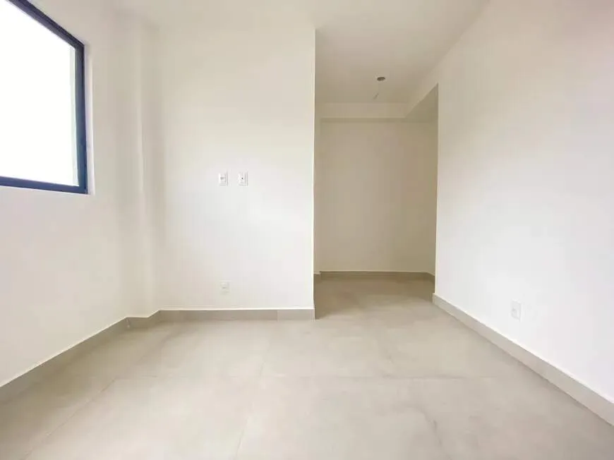 Imagem 2SUITES+2VAGAS+TERRAÇO +3QUARTOS+ARMÁRIOS