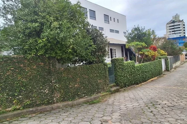Imagem TLL 399 Lote 590441044-59 - Terreno à venda no bairro Trindade - Florianópolis/SC