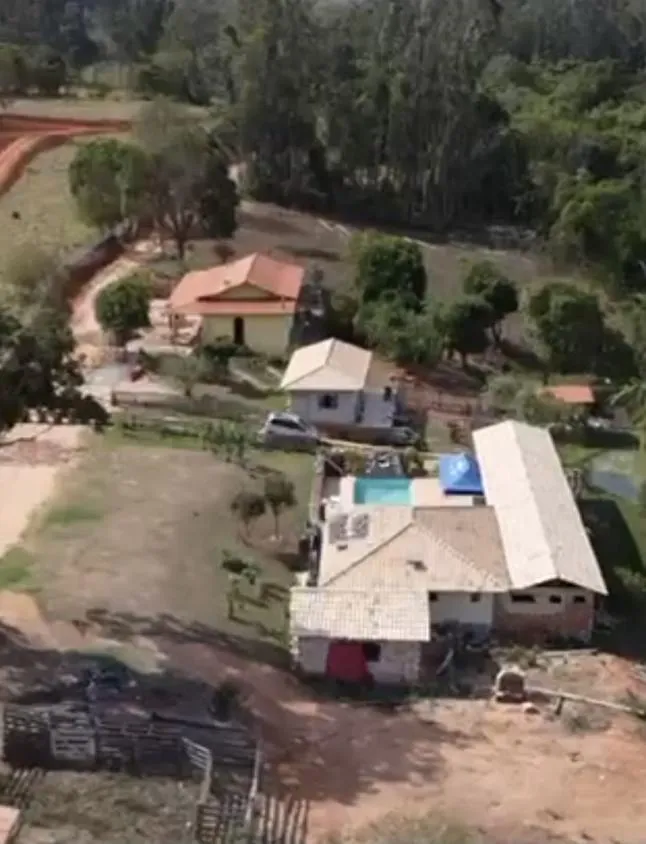 Imagem Vende-se Sítio Completo ? Rancho Terra Tombada - 16 hectares de terra
