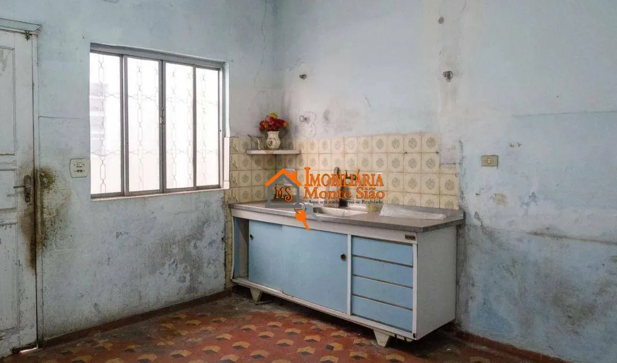 Imagem Casa com 3 dormitórios à venda, 240 m² por R$ 675.000 - Vila Augusta - Guarulhos/SP