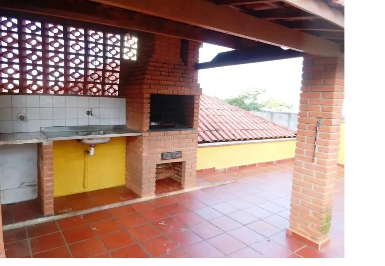 Imagem VENDO 03 CASAS NO MESMO TERRENO NO BAIRRO VILA SANTA CATARINA!