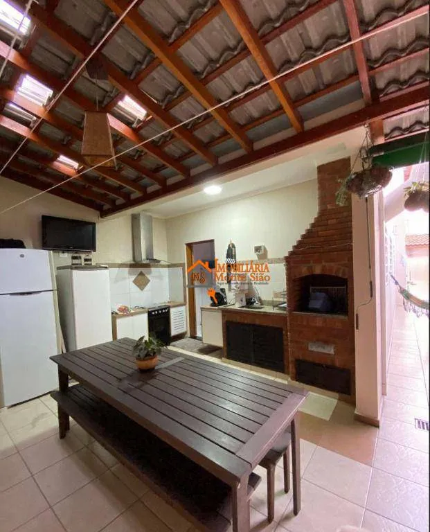 Imagem Sobrado com 3 dormitórios à venda, 120 m² por R$ 1.200.000 - Jardim Santa Mena - Guarulhos/SP