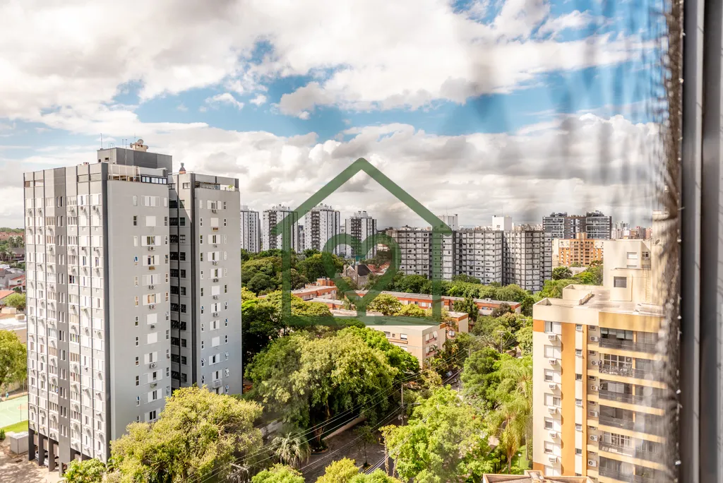 Imagem Lindo apartamento mobiliado de 70m² no bairro Boa Vista, Porto Alegre. Com 2 suítes e 2 vagas de g...