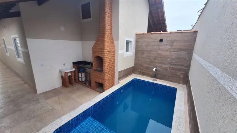 Imagem CASA COM 82.35 m² - JARDIM CORUMBÁ - ITANHAÉM SP