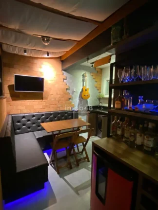 Imagem Sobrado em Forquilhas - 3 Dormitórios, 95m² por R$ 525 mil