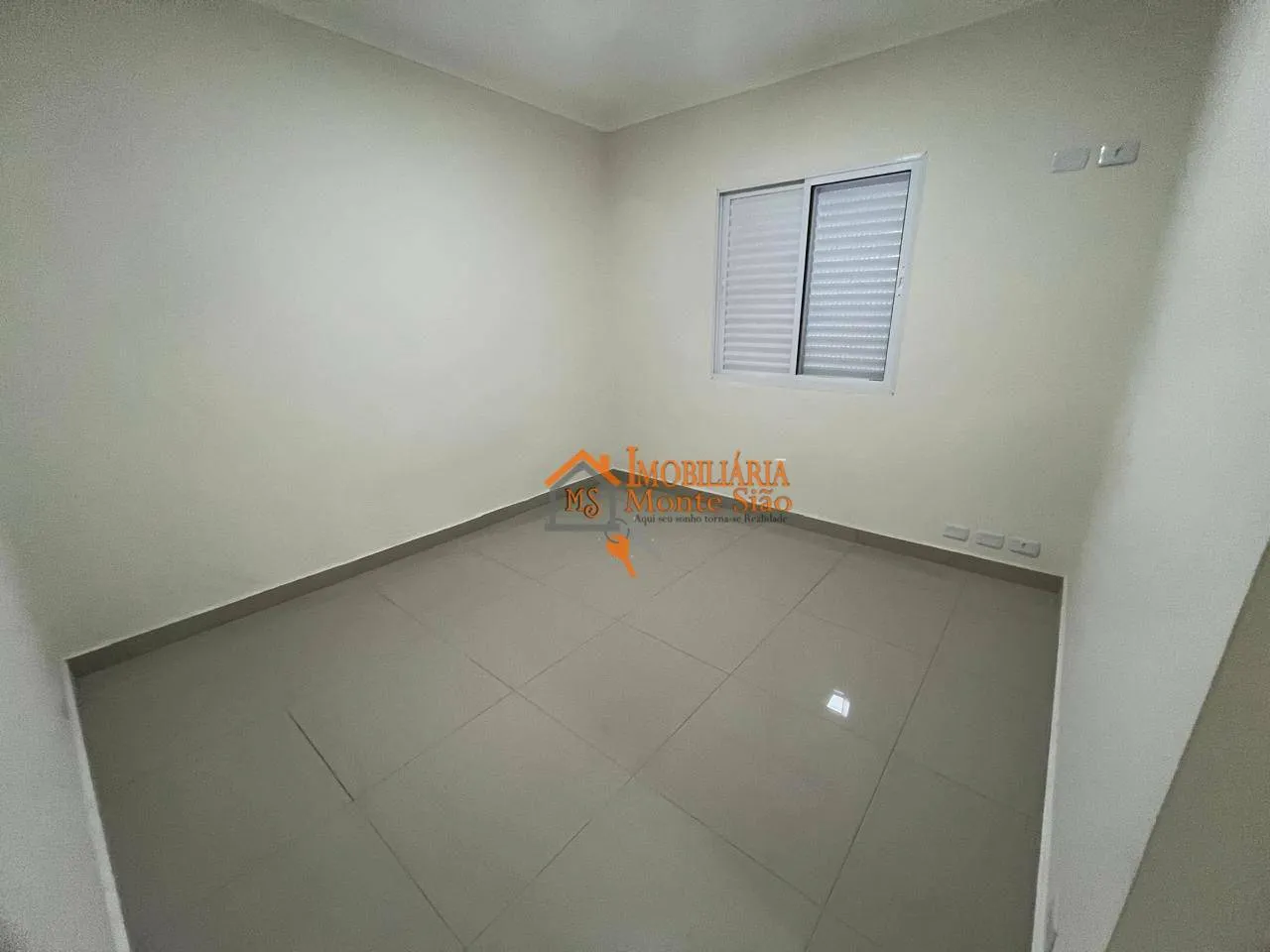 Imagem Sobrado com 3 dormitórios à venda, 143 m² por R$ 640.000,00 - Parque Santo Antônio - Guarulhos/SP