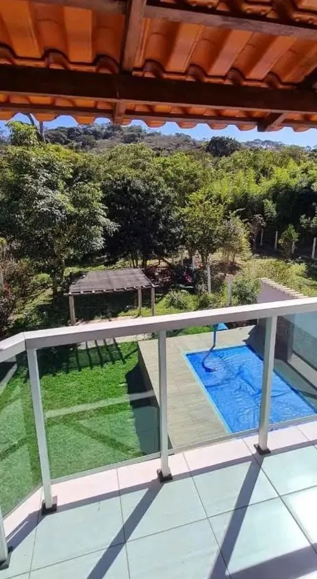 Imagem Vendo uma ótima casa na cidade de Passatempo/MG ( valor 650.000,00 )