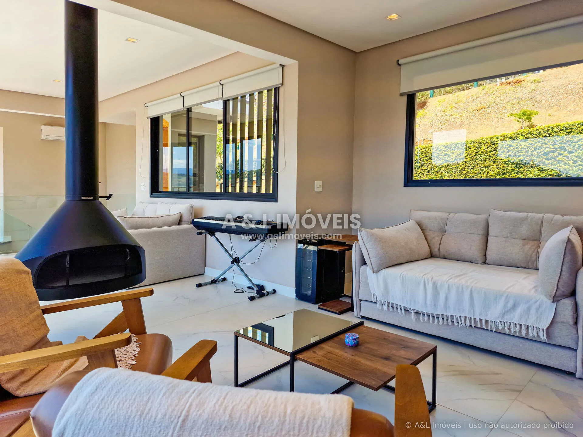 Imagem Casa 355,00 m² | 3 suítes | Vista Pedra do Baú | Santo Antônio do Pinhal