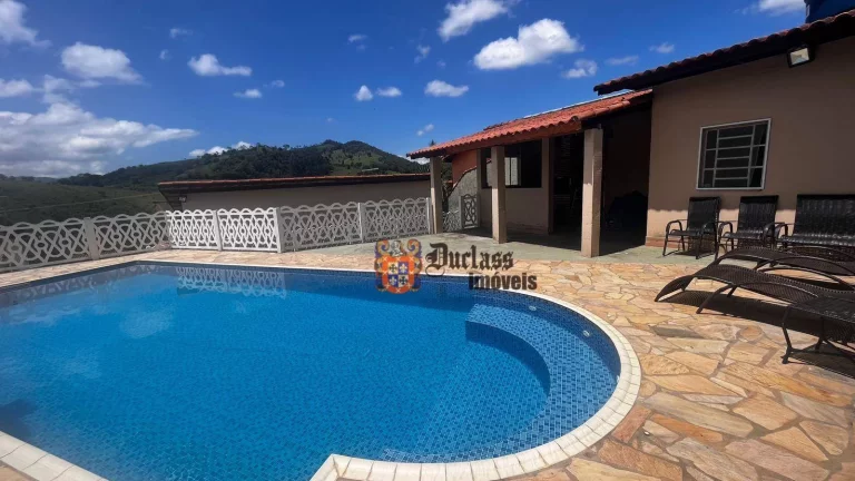 Chácara com 3 dormitórios à venda, 1300 m² por R$ 650.000 - Das Areias - Itapeva/MG