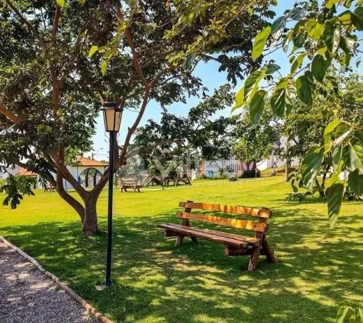 Imagem Excelente oportunidade para quem busca conforto, segurança e praticidade! Esta bela casa térrea es...