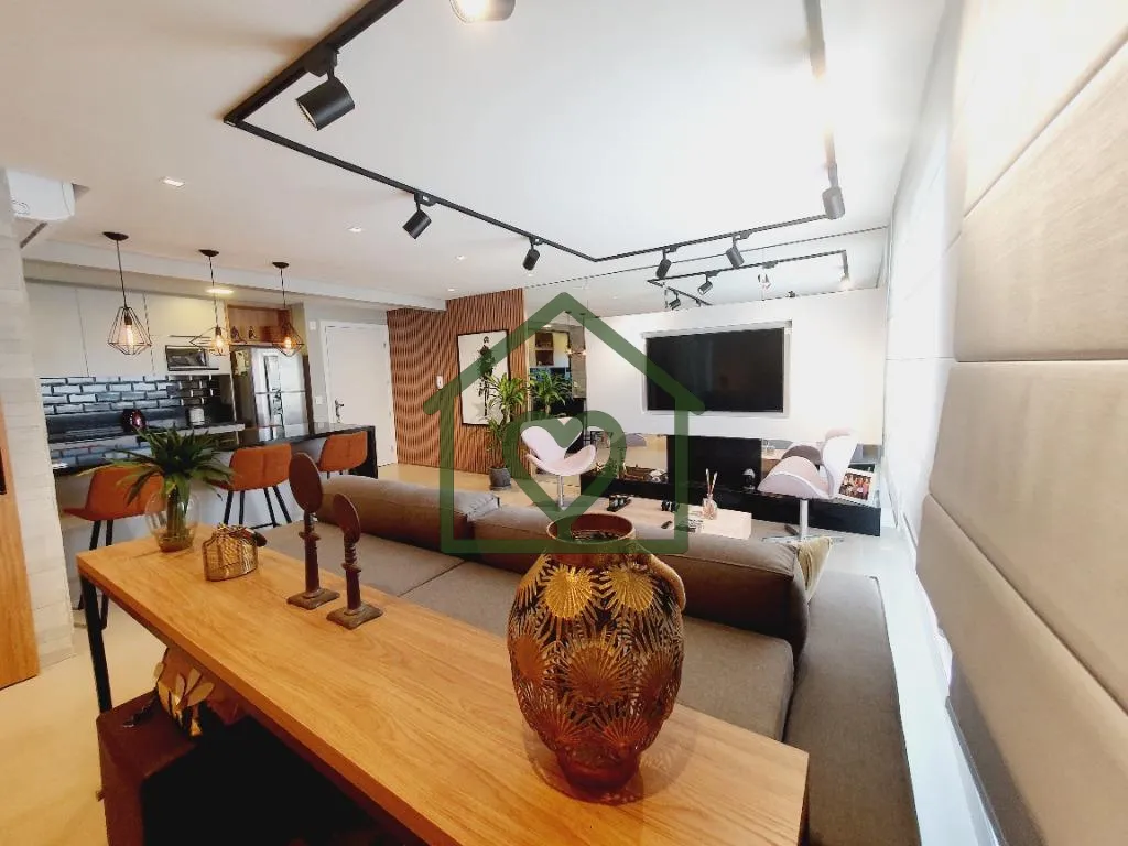 Imagem Excelente apartamento totalmente mobiliado, com planta de 3 dormitórios transformada em 2, sendo 1 ...