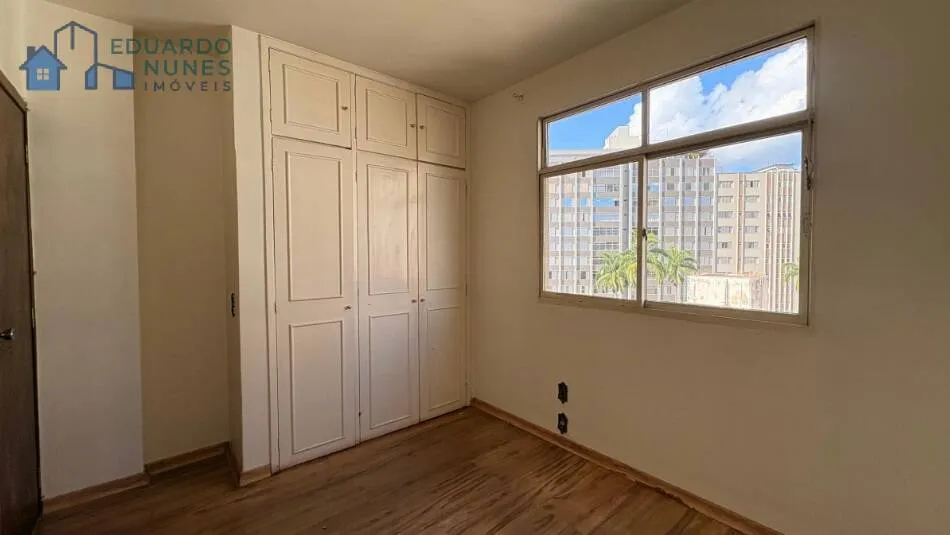 Imagem Excelente apartamento de 03 quartos, suíte, vagas no Funcionários!!!!!