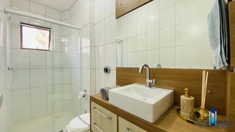 Imagem Apartamento Zona Central para Locação em Balneário Camboriú, CENTRO, 2 dormitórios, 1 suíte, 2 banheiros, 1 vaga
