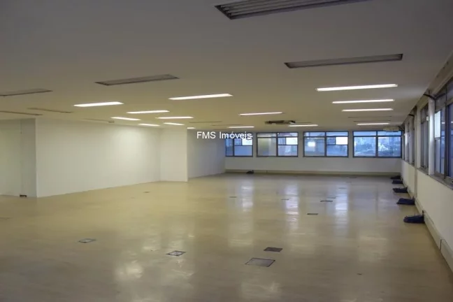 Imagem Prédio Comercial de Alto Padrão em Condomínio - 5 Banheiros, 6 Vagas de Garagem, 517m² - São Paulo, Pinheiros