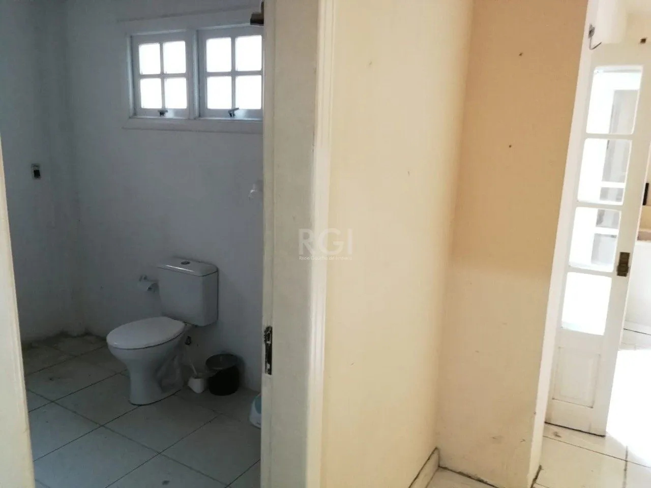 Imagem Casa para Venda - 170m², 3 dormitórios, 3 vagas - Nonoai, Porto Alegre