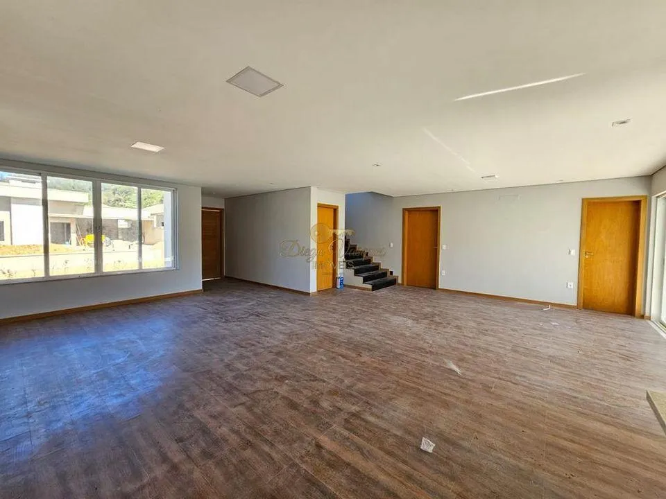 Imagem Casa em Condomínio para Venda em Teresópolis / RJ no bairro Green Valley