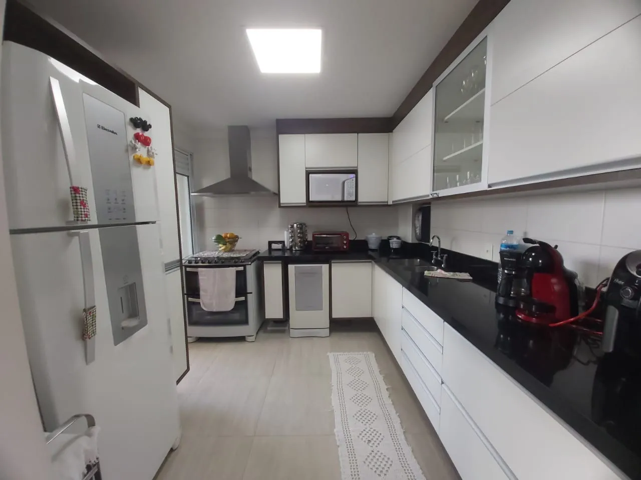 Imagem "Luxuoso Apartamento no Edifício More em Alphaville - 156m² de Conforto e Segurança"