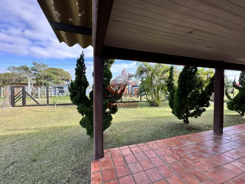 Imagem 1135 |Casa com 3 Dormitórios no Centro a 300m do Mar