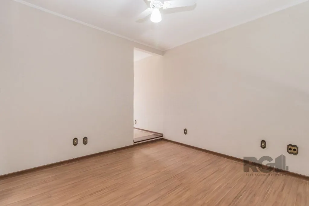 Imagem Casa com 287m², 5 dormitórios, piscina, 4 vagas no bairro Jardim Itu