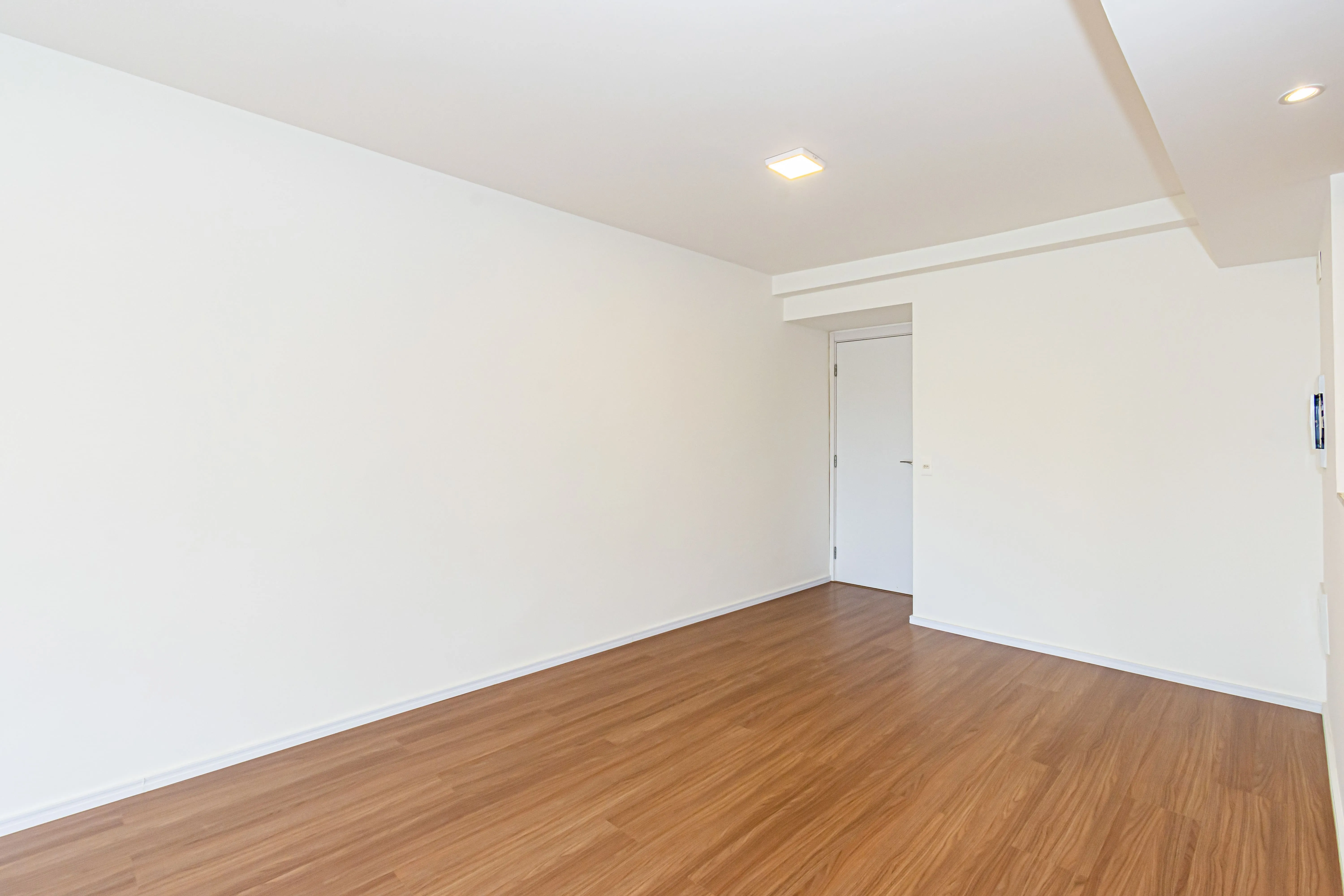 Imagem VENDO LINDO APTO DE 02 DORMITÓRIOS NO CONDOMÍNIO VILLA REAL!