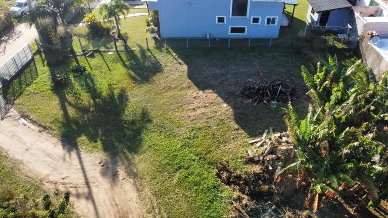 Imagem Oportunidade Única: Terreno de 396m² à venda no Ambrósio, Garopaba-SC ? Escritura Pública!