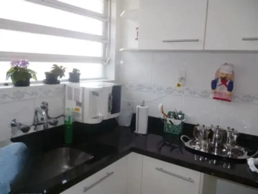 Imagem Casa térrea com 3 dormitórios, suíte e 3 vagas.