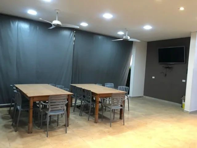 Imagem Magnífico sobrado, em estilo moderno, no Lago Azul Residencial e Golfe Clube com 550m².