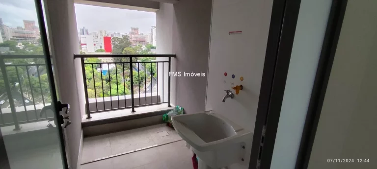 Imagem Apartamento com 77m² em Moema encontre o maior estoque Cyrela na Zona Sul! Explore em www.fmsimoveis.com.br