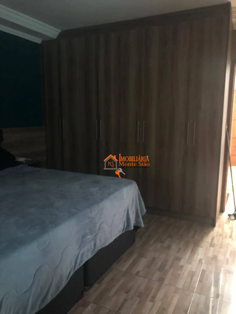 Imagem Sobrado com 3 dormitórios à venda, 300 m² por R$ 820.000,00 - Jardim Giovana - Guarulhos/SP