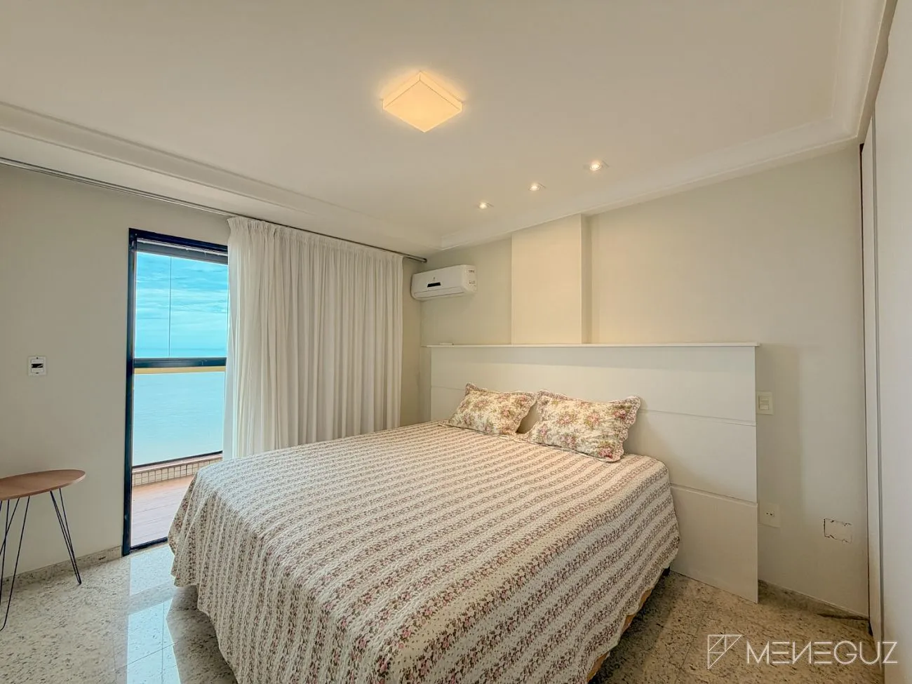 Imagem Apartamento Exclusivo Frente Mar - 4 Suítes