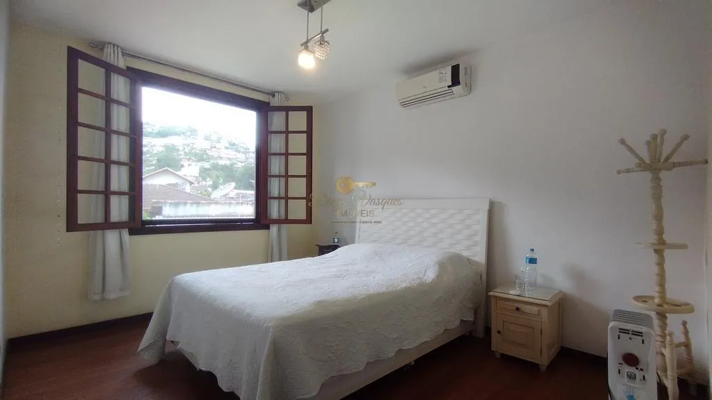 Imagem Casa para Venda em Teresópolis / RJ no bairro Golfe