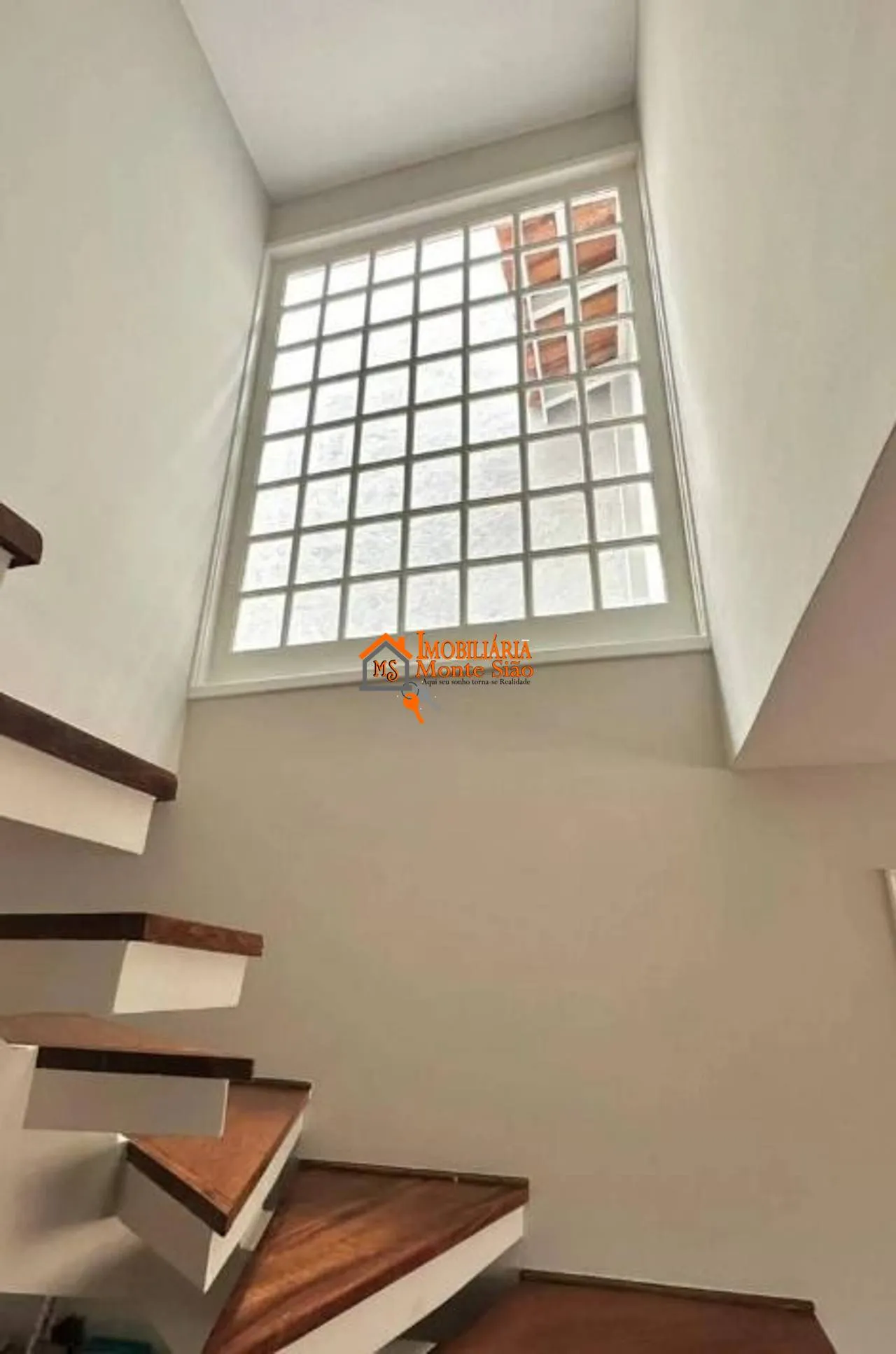 Imagem Sobrado com 3 dormitórios à venda, 187 m² por R$ 1.010.000 - Jardim Maia - Guarulhos/SP