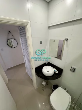 Imagem Apartamento à Venda - 100 metros da Praia de Pitangueiras, Guarujá