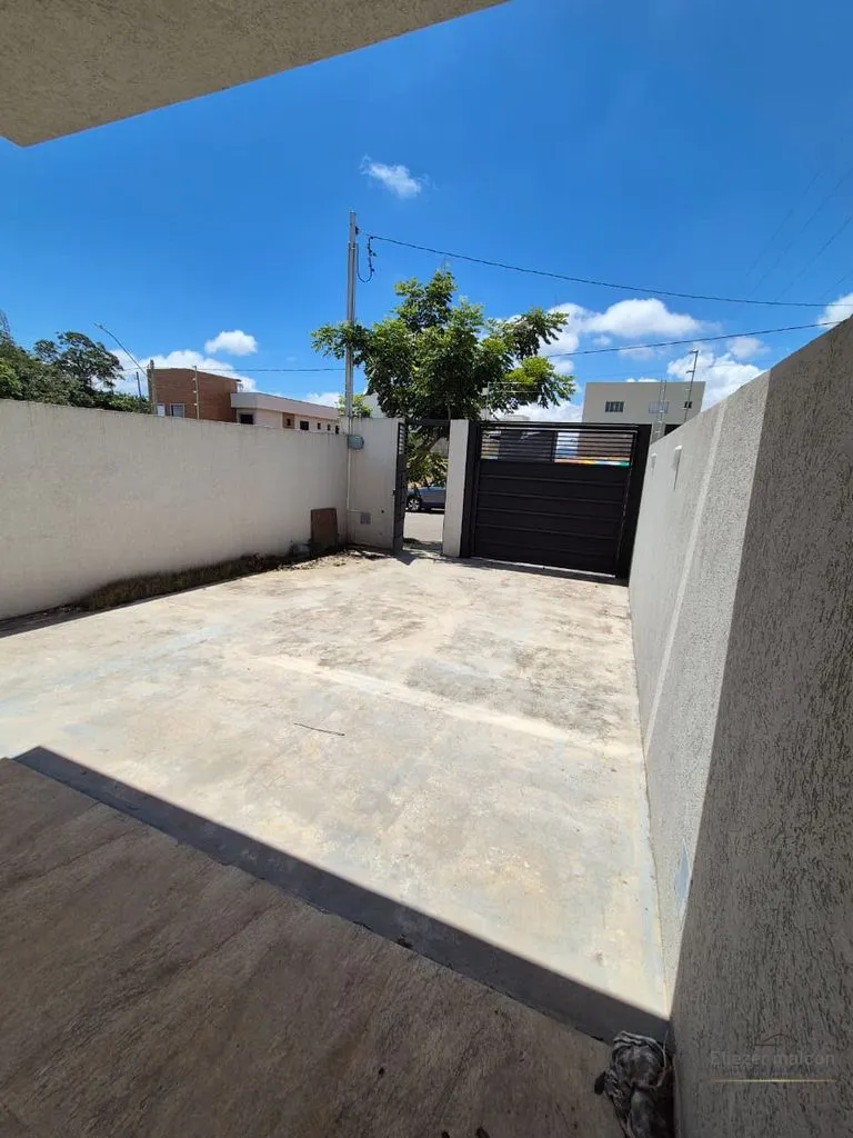 Imagem Sobrado à Venda com 2 suítes no bairro Jardim Florença, em Poços de Caldas - MG