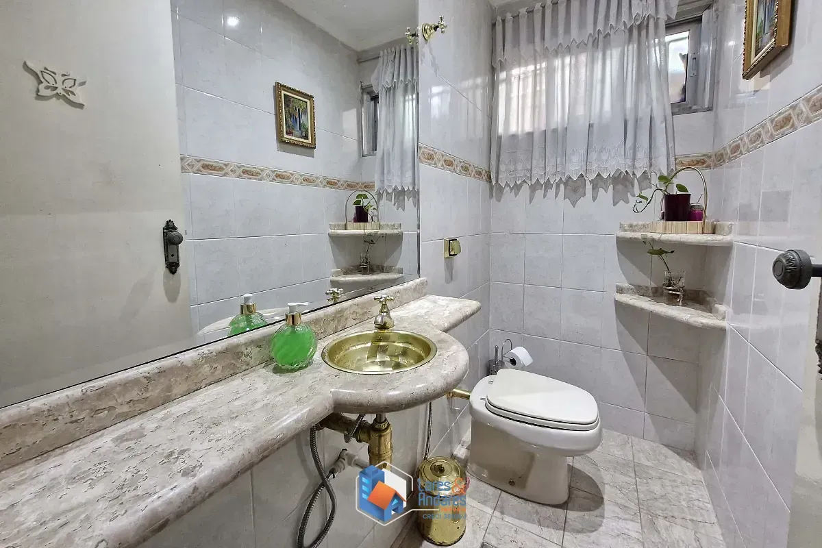 Imagem Sobrado para venda em Vila Nova Mazzei com 3 quartos, sendo 1 suíte, 180m²