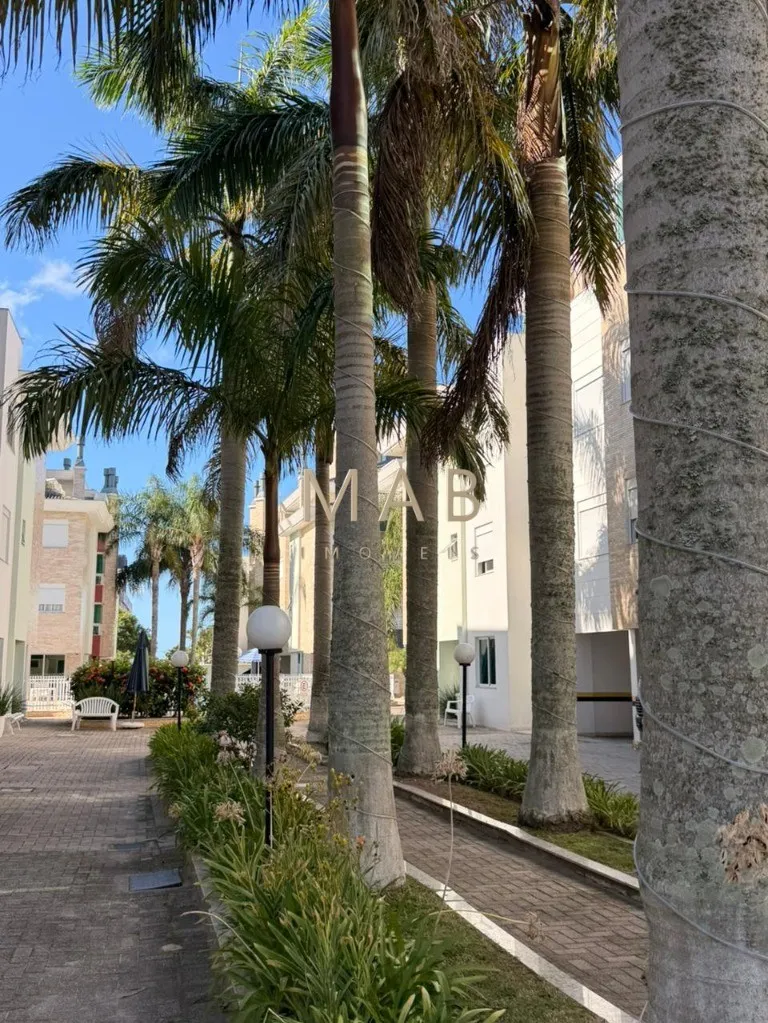 Imagem Apartamento mobiliado a 100metros do mar na Praia dos Ingleses com 110m², área de lazer com Piscina, Financiável via banco,? Florianópolis/SC!