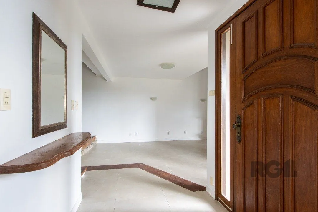 Imagem Casa de 3 dormitórios no Jardim Isabel com vista para o Guaíba.