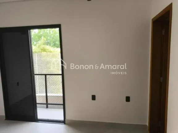 Imagem Sobrado em condomínio tranquilo com 2 suítes com armários e varanda , box no banheiros , sala par...