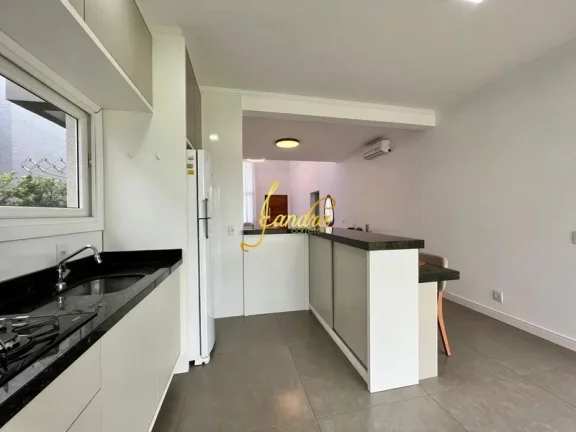 Imagem Excelente Casa no Condomínio Riviera Estilo contemporânea! Composta por 4 suítes, sendo 2 americanas,