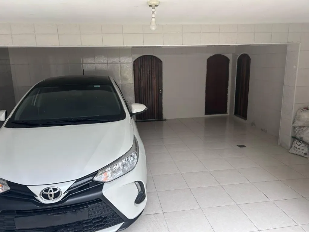 Imagem Imperdível casa à venda em Santo André-SP, Vila Humaitá: 3 quartos, 1 suíte, 2 banheiros, 3 vagas - 225m²!