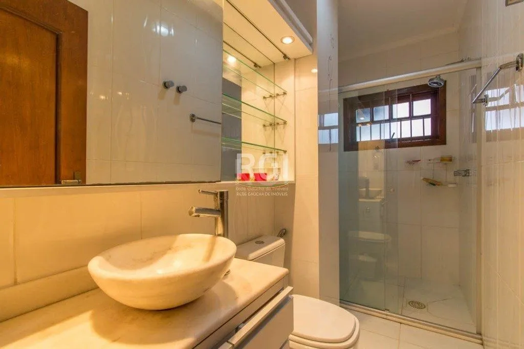 Imagem Sobrado para Venda - 499.98m², 4 dormitórios, sendo 3 suites, 4 vagas - Jardim Ipiranga