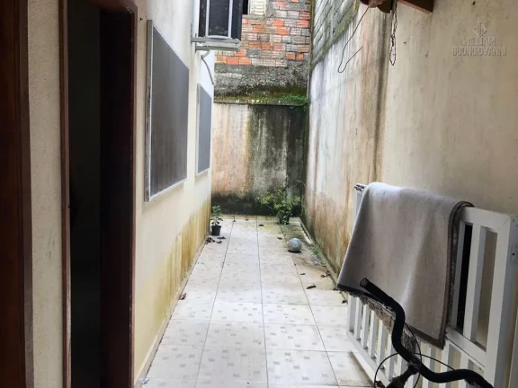 Imagem Casa de Condomínio à venda no Jardim Melvi, Praia Grande!