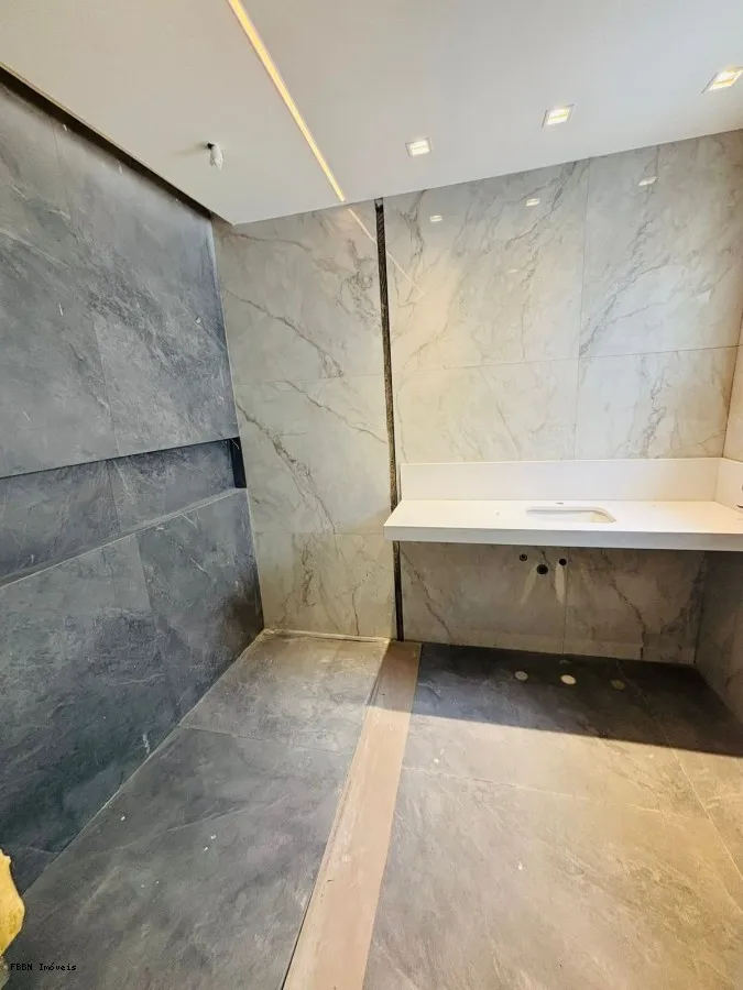 Imagem Casa Duplex / Nova para Venda em Rio de Janeiro / RJ no bairro Freguesia (Jacarepaguá)